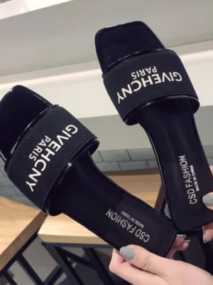 Sb00d9ff277084efc902e2b1960e8f67dm.webp Luxury Design Women's Summer Letter Flat Heel Slippers 2024 Outdoor Trendy Ladies Sandals Female Beach Slippers